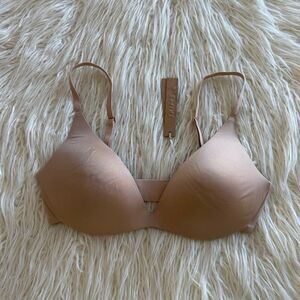 Skims Wireless Super Push up Bra Clay Size 34C